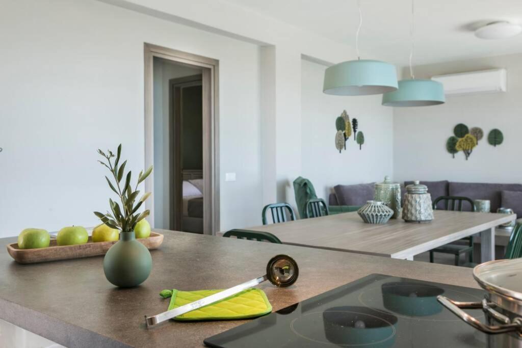 Color Villas-New Villa Green At Trapezaki With Private Pool Mousata Eksteriør billede